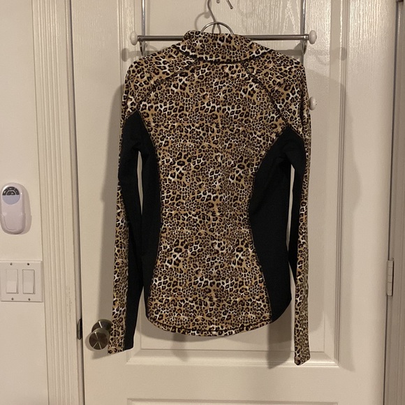 Guess lady’s Leopard print Jacket - Picture 3 of 10